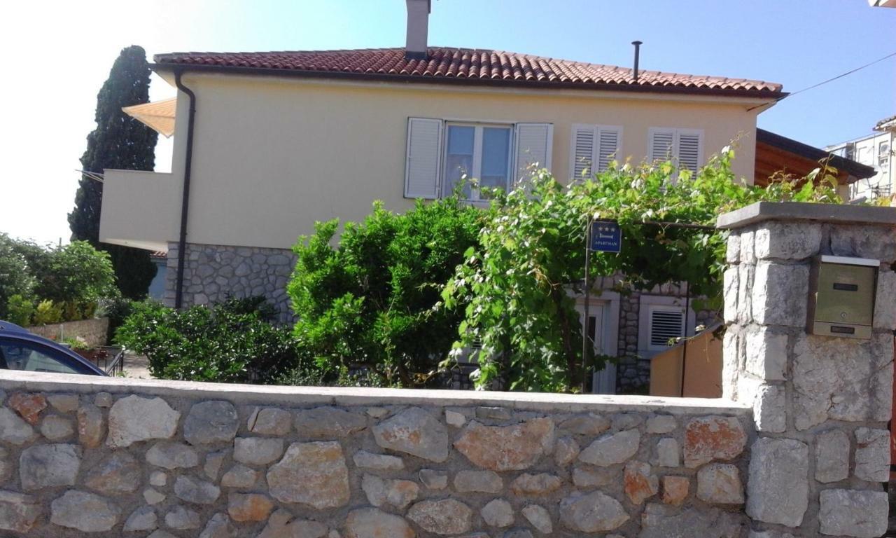 Mladen Apartman